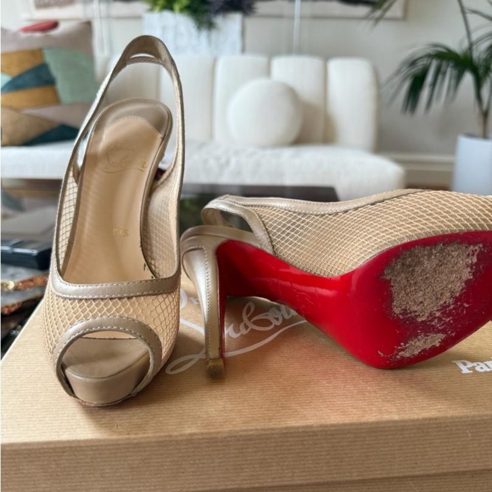 Christian Louboutin Elegant beige and Red Slingback Heels